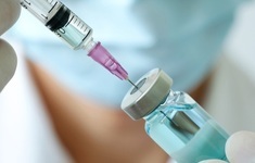 szczepienie strzykawka ampulka