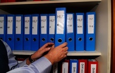 dokumenty segregatory polka