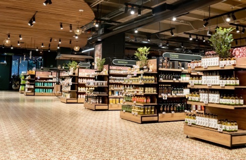 sklep hipermarket wejscie