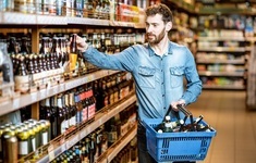 sklep alkoholowy sprzedawca 2