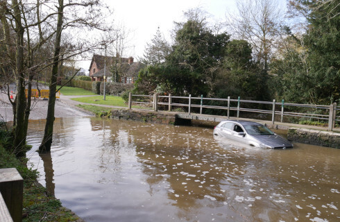 Wsparcie psychologiczne dla powodzian może być potrzebne długofalowo