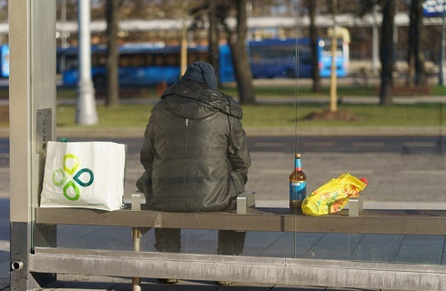 SN: Sprawca bez kary, choć używał wulgarnych słów, nie podał danych policjantom i pił alkohol