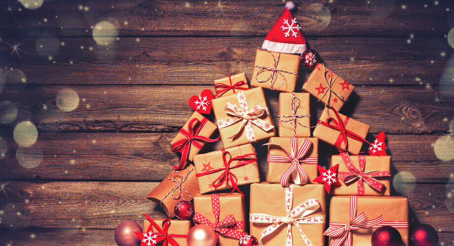 prezenty paczki bombki