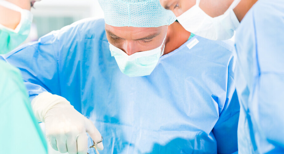 Kiedy pacjent posiadający skierowanie do szpitala na operację powinien zostać zoperowany?