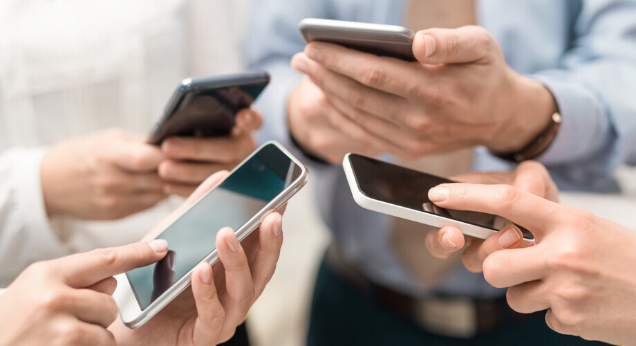 Cena z rabatem to nie cena standardowa. Orange i T-Mobile z zarzutami UOKiK