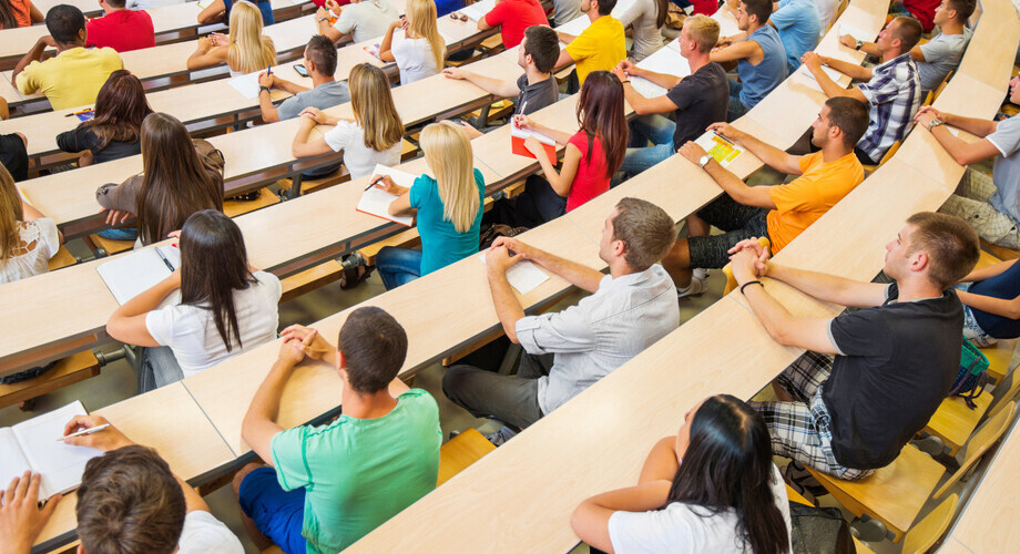 aula studenci wyklad