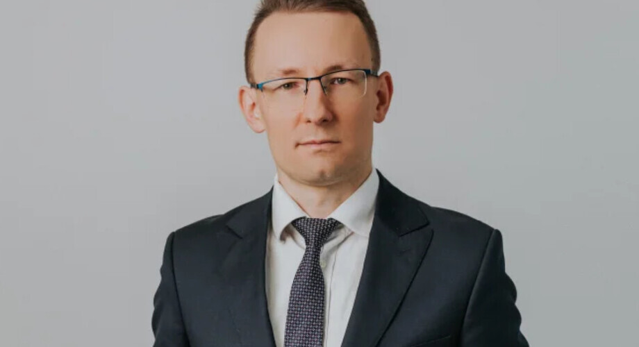 Praca tymczasowa w firmie produkcyjnej. Jak zapewnić zgodność z przepisami prawa?