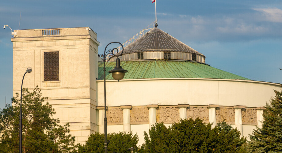 Asesorzy będą orzekać w wydziałach rodzinnych - ustawa przekazana prezydentowi