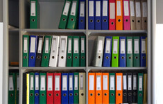 teczki segregatory dokumenty akta