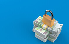 klodka pieniadze zlotowki banknoty