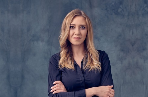 Godność cyfrowa w praktyce - studia przypadków naruszeń przez AI