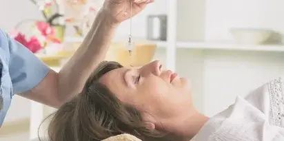 Uzdrowicielka Wahadelko